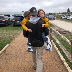 Meet your Posher, Aaron